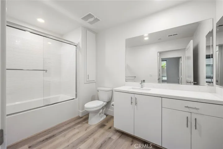 1210 Nolita, Irvine, California 92612