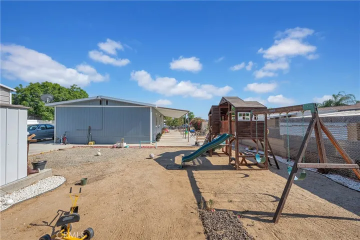 30110 La Puerta, Homeland, California 92548