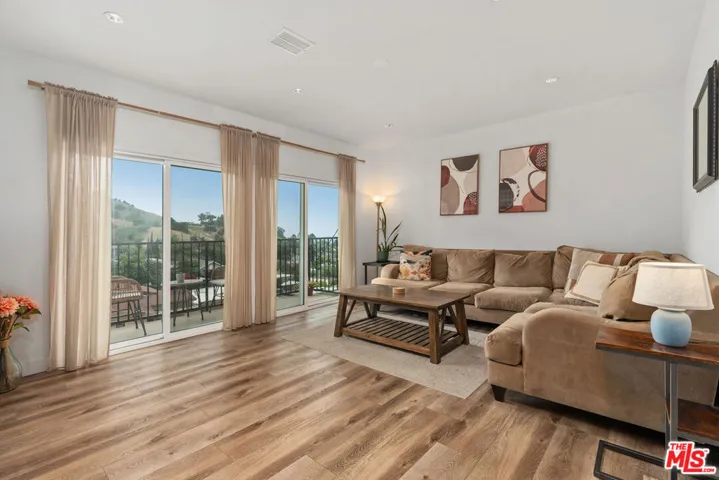3627 Loosmore Street, Los Angeles, California 90065
