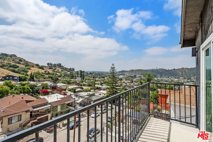 3627 Loosmore Street, Los Angeles, California 90065