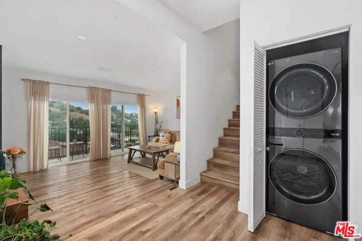 3627 Loosmore Street, Los Angeles, California 90065