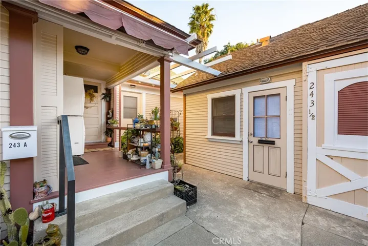 243 N Grand Street, Orange, California 92866