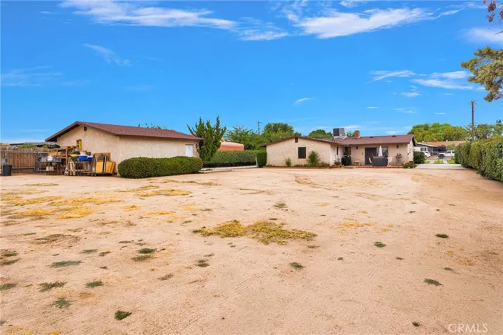 17994 Pine Street, Hesperia, California 92345