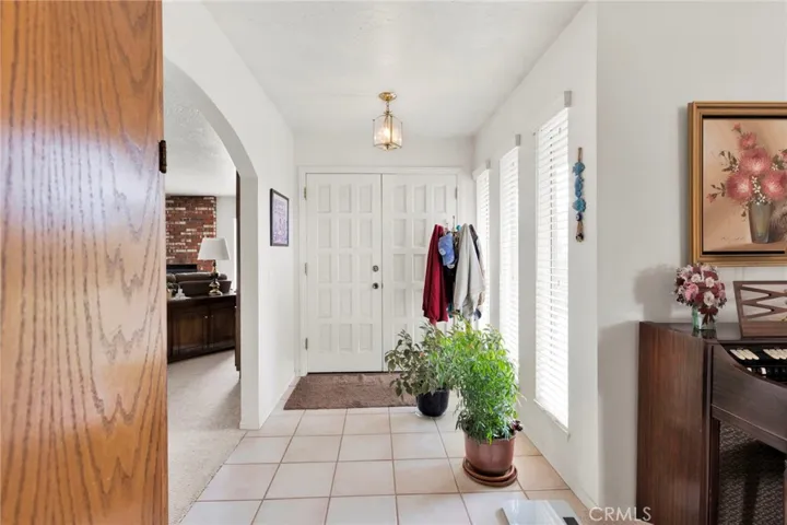 17994 Pine Street, Hesperia, California 92345