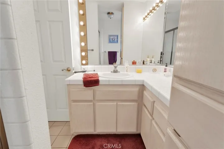17994 Pine Street, Hesperia, California 92345