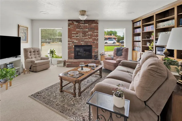 17994 Pine Street, Hesperia, California 92345