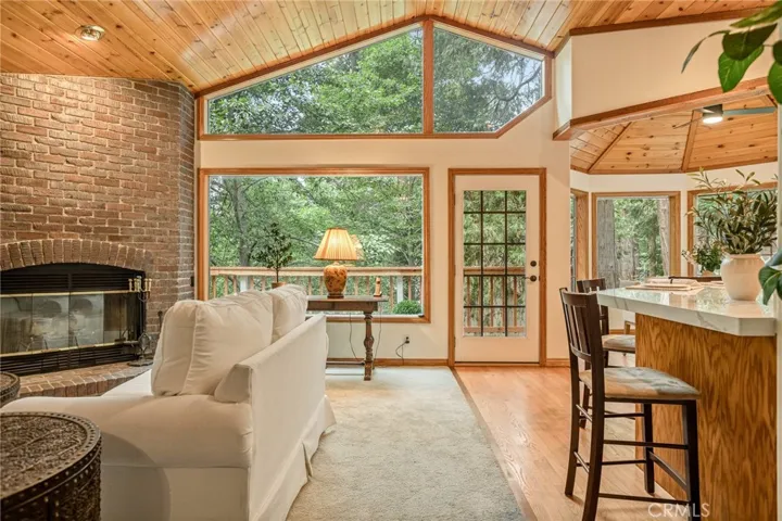 24376 Horst Drive, Crestline, California 92325