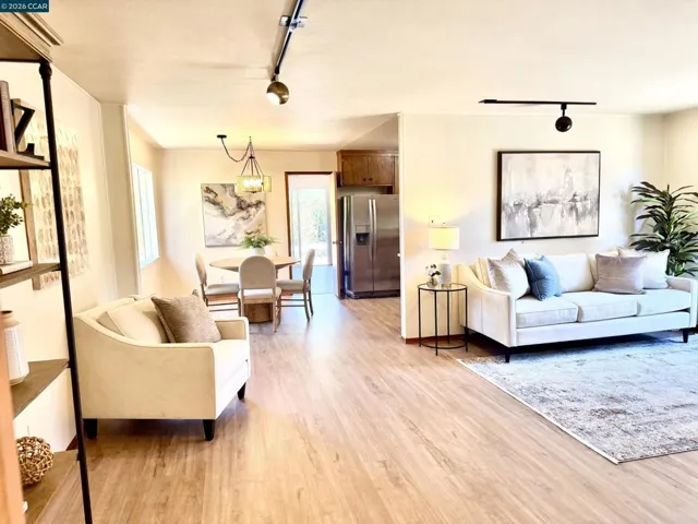 4440 Meadowbrook Drive, Richmond, California 94803