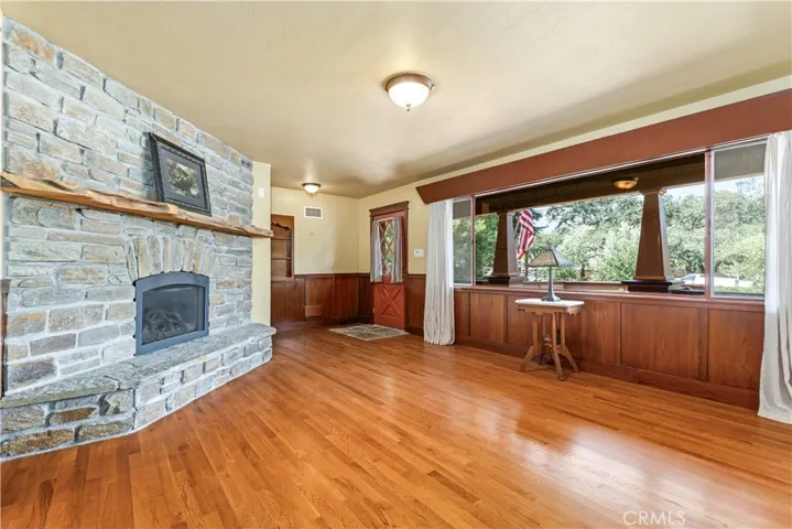 370 Pacific Avenue, Paso Robles, California 93446