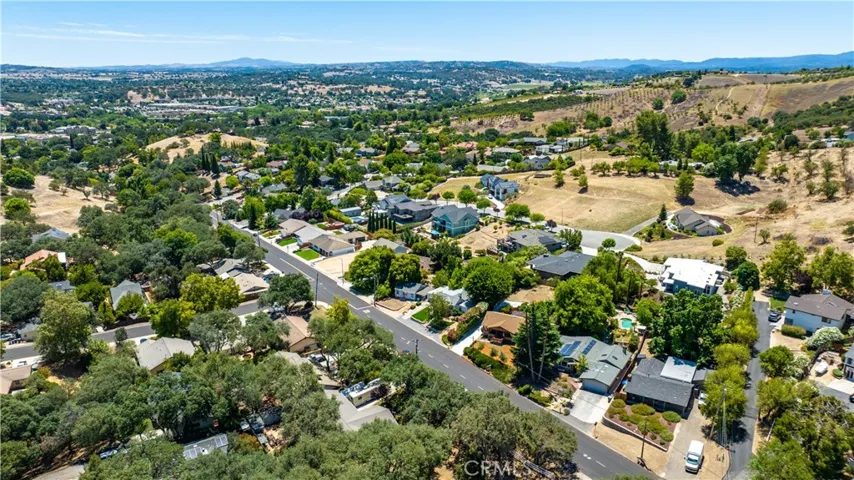 370 Pacific Avenue, Paso Robles, California 93446