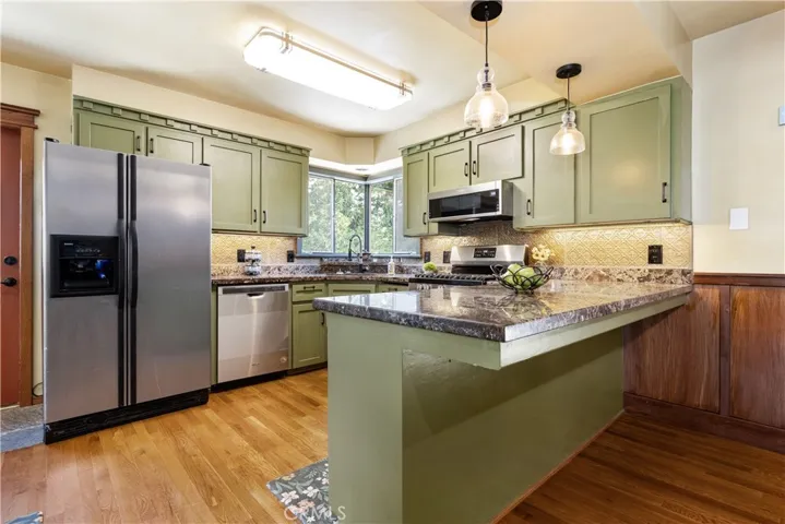 370 Pacific Avenue, Paso Robles, California 93446