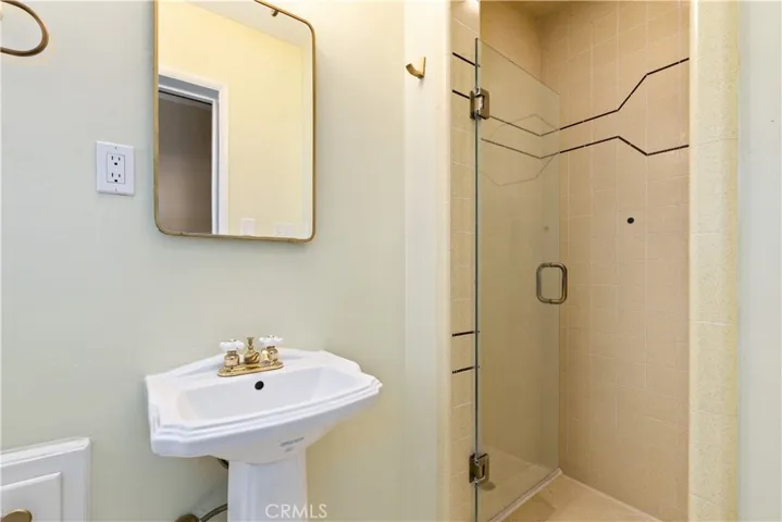 370 Pacific Avenue, Paso Robles, California 93446