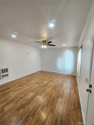 5 Dover, Irvine, California 92604