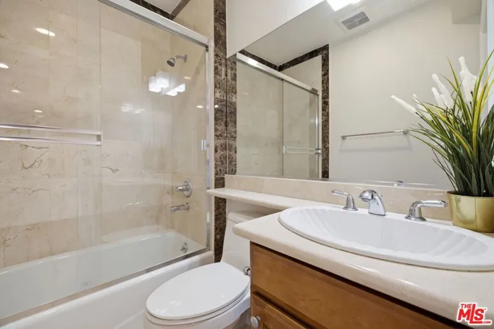 1838 Westholme Avenue 203, Los Angeles, California 90025