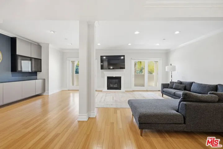 1838 Westholme Avenue 203, Los Angeles, California 90025