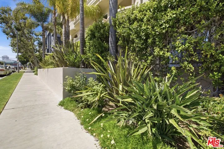 1838 Westholme Avenue 203, Los Angeles, California 90025