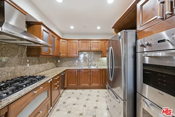 1838 Westholme Avenue 203, Los Angeles, California 90025