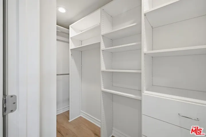 1838 Westholme Avenue 203, Los Angeles, California 90025