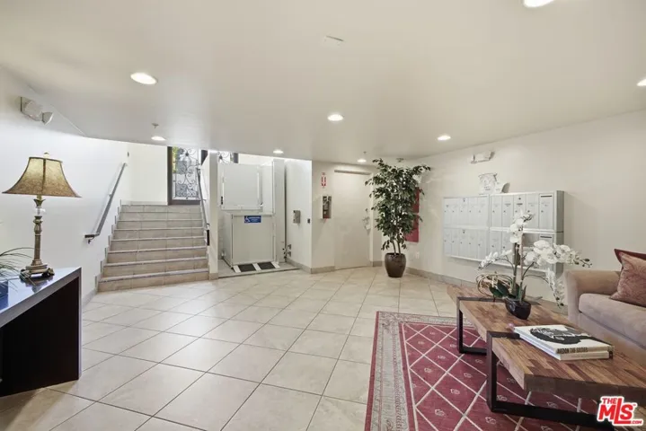 1838 Westholme Avenue 203, Los Angeles, California 90025