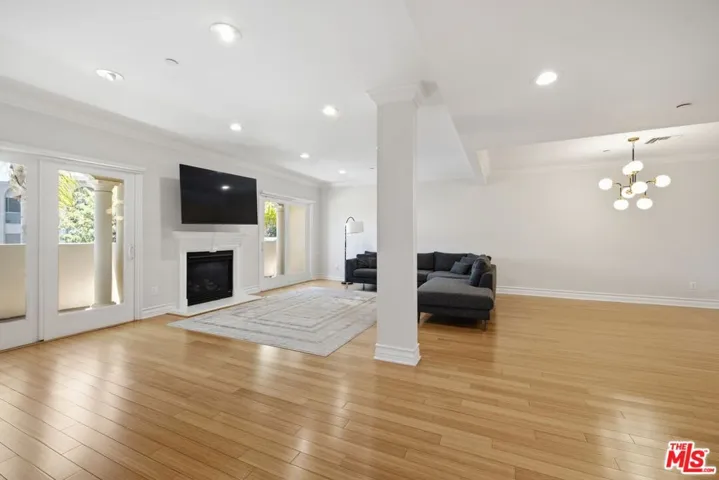 1838 Westholme Avenue 203, Los Angeles, California 90025