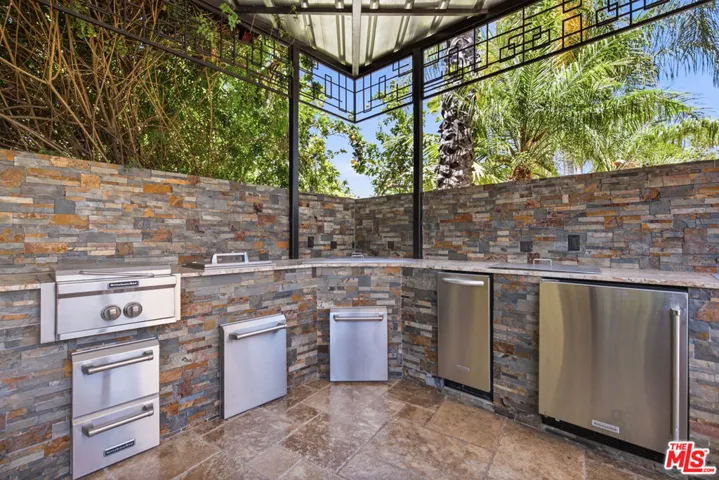 8739 Mclennan Avenue, Los Angeles, California 91343