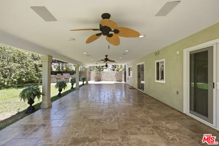 8739 Mclennan Avenue, Los Angeles, California 91343