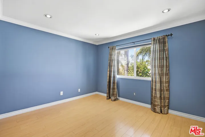 8739 Mclennan Avenue, Los Angeles, California 91343