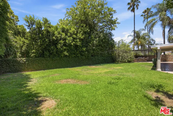 8739 Mclennan Avenue, Los Angeles, California 91343