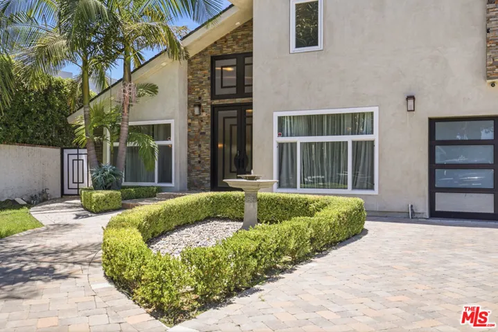 8739 Mclennan Avenue, Los Angeles, California 91343