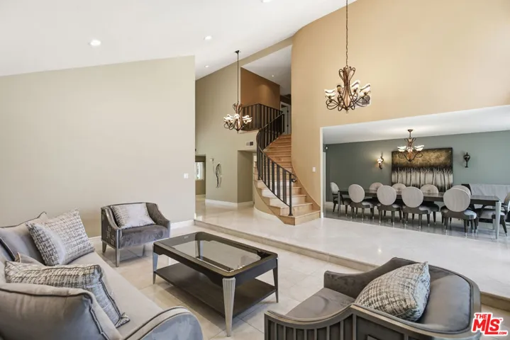 8739 Mclennan Avenue, Los Angeles, California 91343