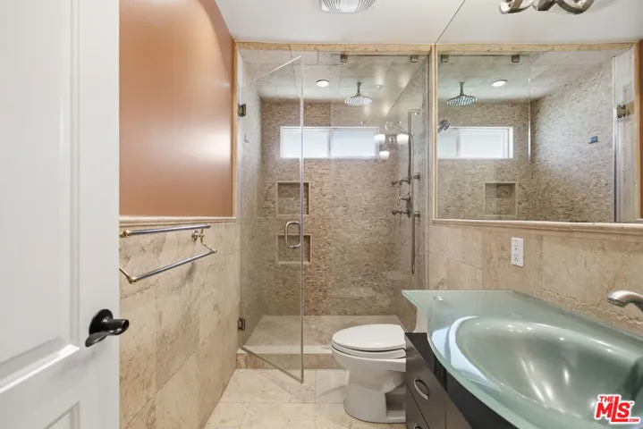 8739 Mclennan Avenue, Los Angeles, California 91343