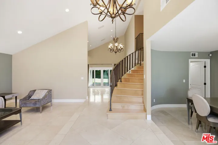 8739 Mclennan Avenue, Los Angeles, California 91343