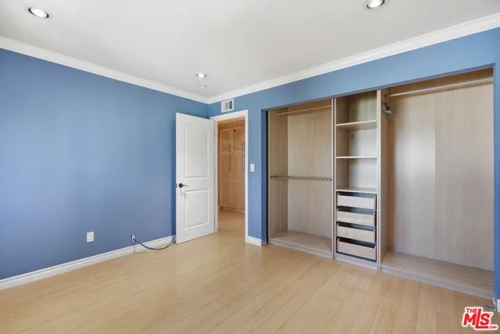 8739 Mclennan Avenue, Los Angeles, California 91343