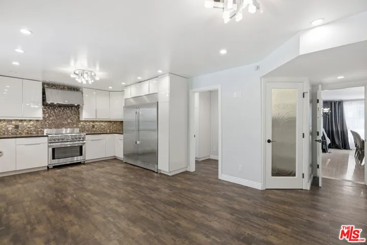 8739 Mclennan Avenue, Los Angeles, California 91343