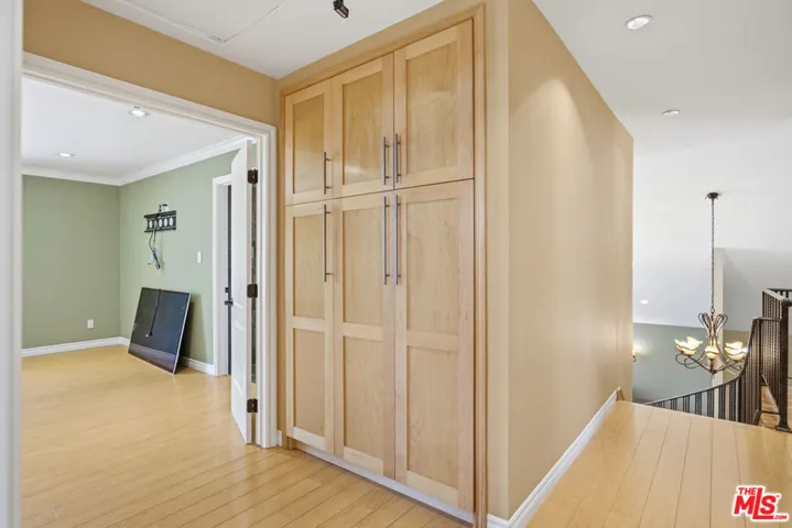 8739 Mclennan Avenue, Los Angeles, California 91343