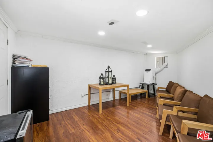 8739 Mclennan Avenue, Los Angeles, California 91343