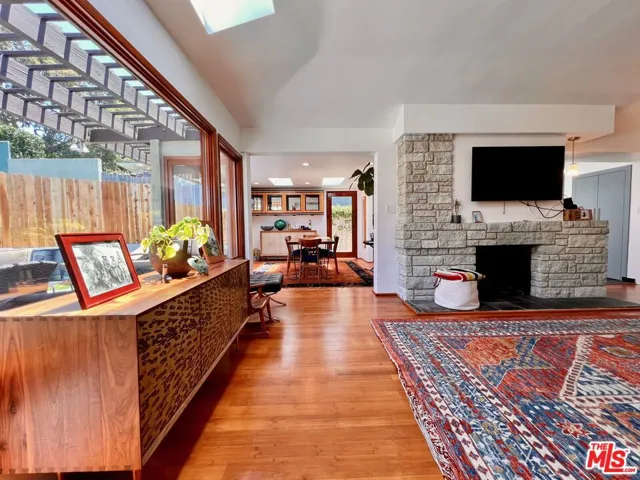 10327 Lorenzo Drive, Los Angeles, California 90064