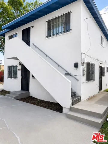 1136 W 109th Place, Los Angeles, California 90044