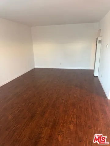1136 W 109th Place, Los Angeles, California 90044