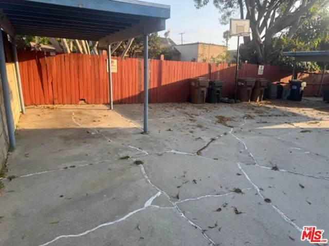 1136 W 109th Place, Los Angeles, California 90044