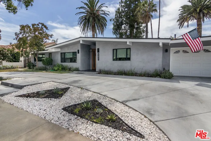 4821 Heaven Avenue, Los Angeles, California 91364