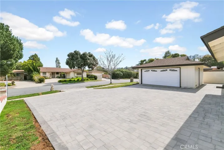 27135 Shorewood Road, Rancho Palos Verdes, California 90275