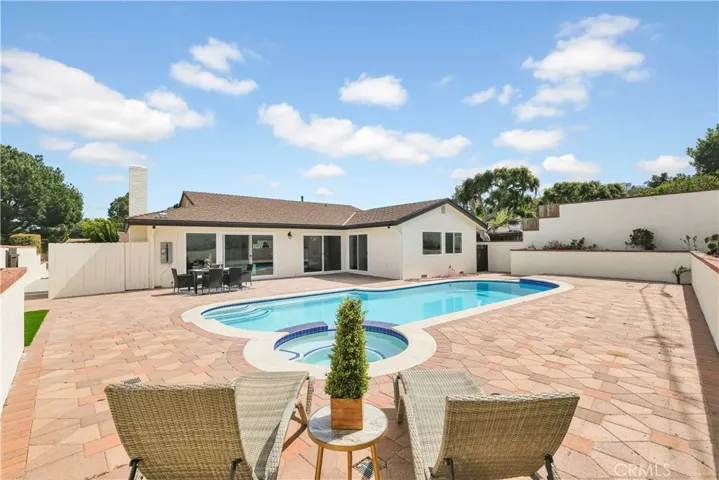 27135 Shorewood Road, Rancho Palos Verdes, California 90275