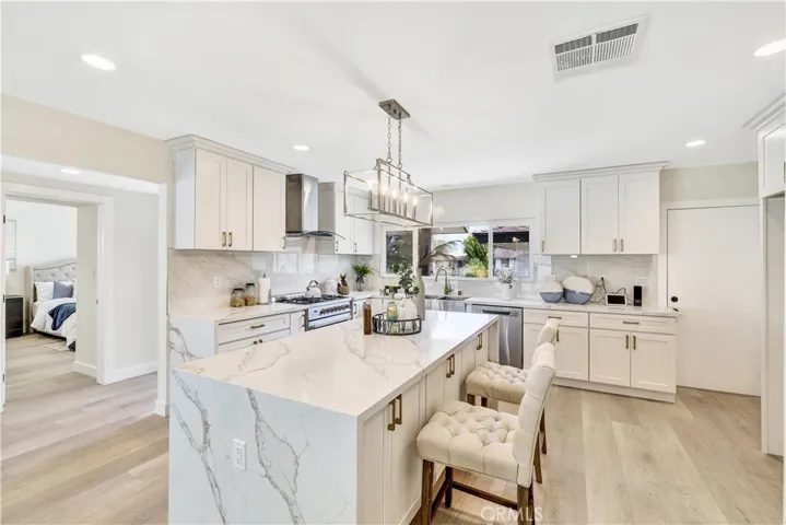 27135 Shorewood Road, Rancho Palos Verdes, California 90275