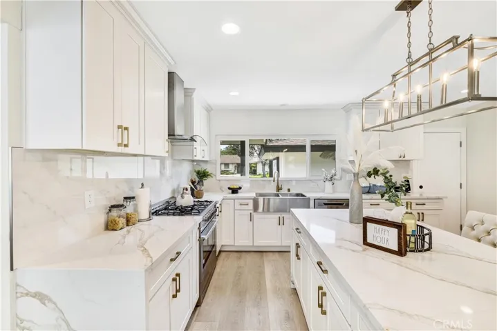 27135 Shorewood Road, Rancho Palos Verdes, California 90275