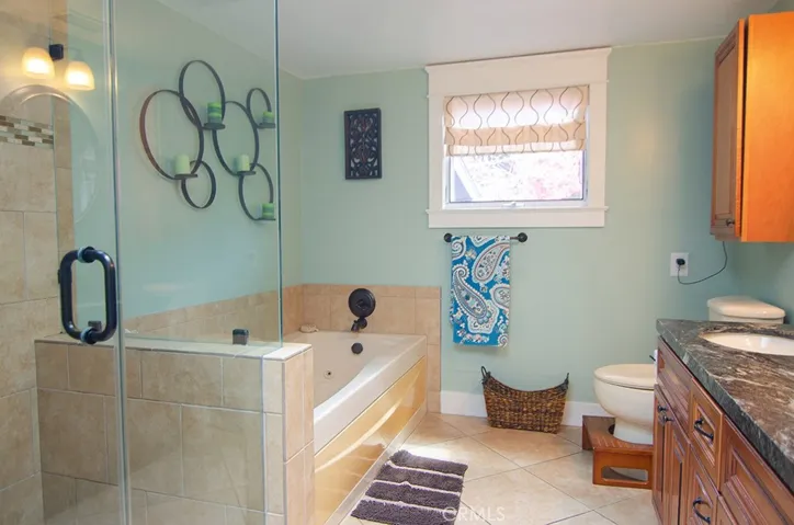 3830 Markridge Road, Glendale, California 91214
