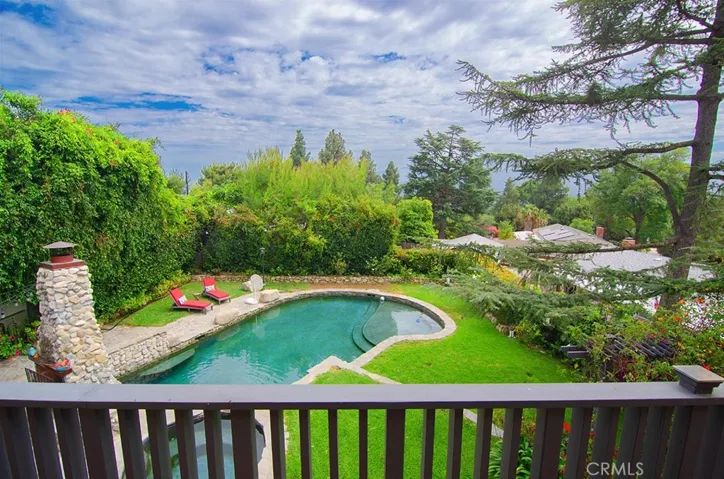 3830 Markridge Road, Glendale, California 91214
