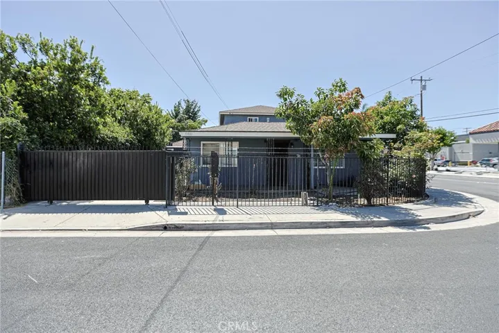 13861 Pine St., Westminster, California 92683