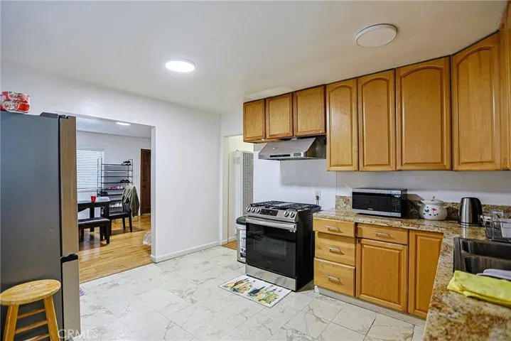 13861 Pine St., Westminster, California 92683