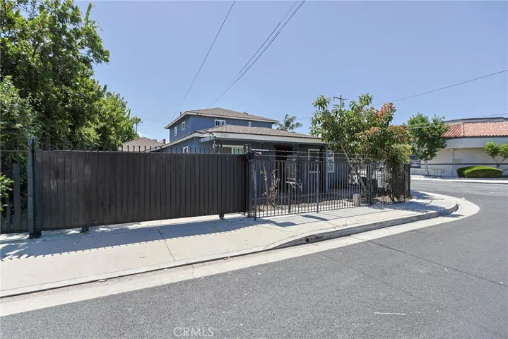 13861 Pine St., Westminster, California 92683